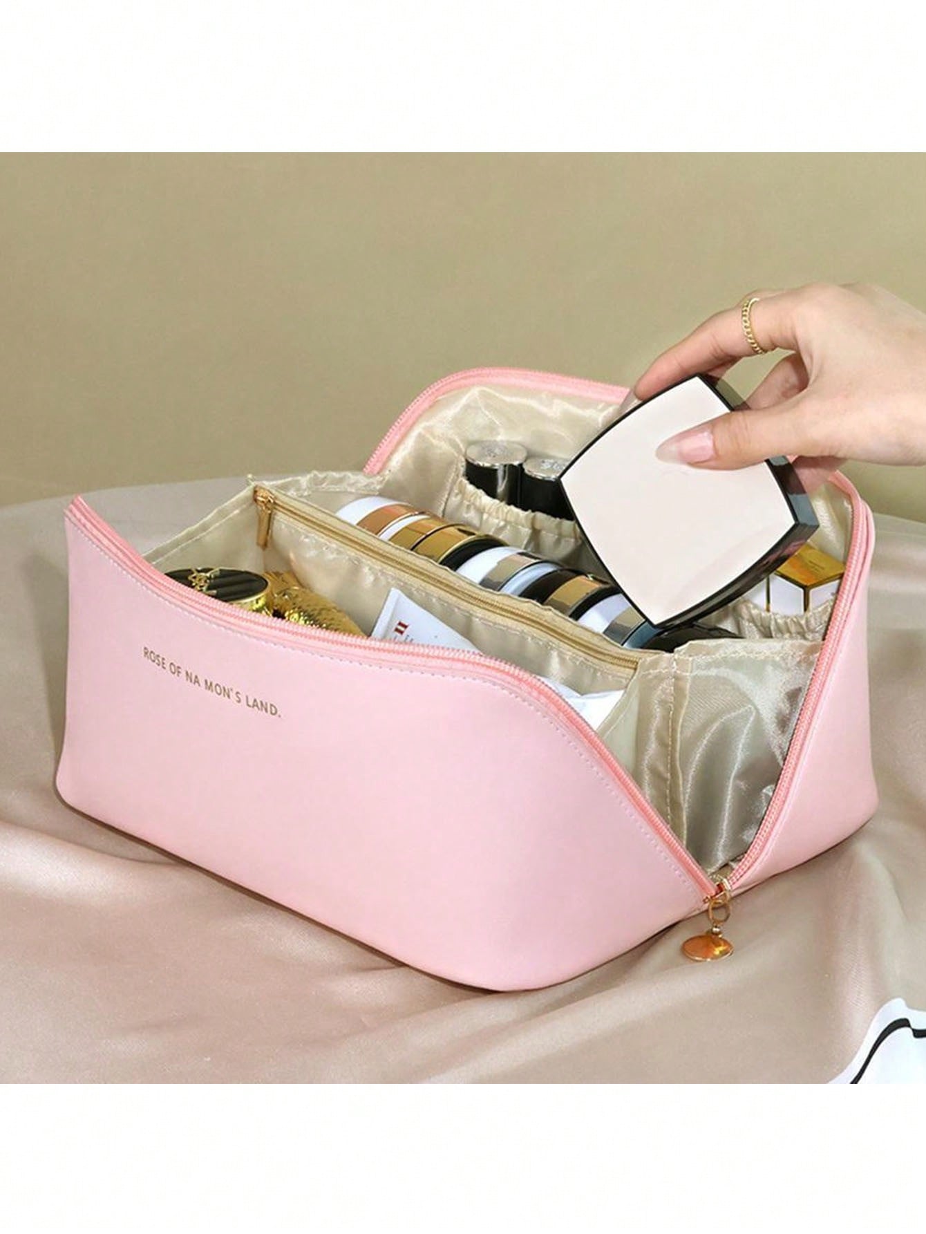 Light Luxury High-End Makeup B - огляд і ціна Luxury High End Skincare